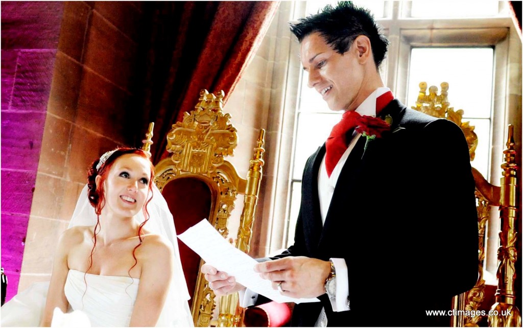 peckforton-castle-wedding-photography-grooms-speech peckforton-castle-wedding-photography-grooms-speech