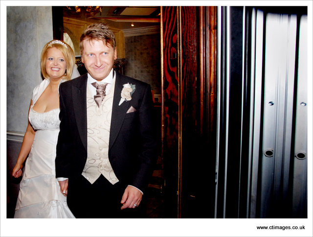 Reportage wedding photography Manchester natural photographs for weddings in Manchester