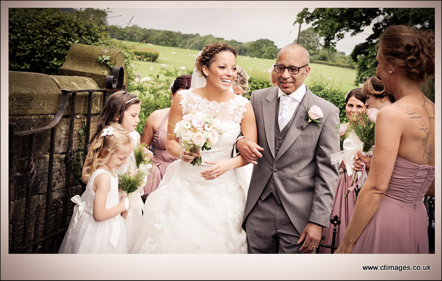 mitton hall clitheroe weddings 5 mitton-hall-wedding-photography-natural-relaxed-photographer