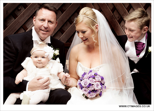 DSC_7661 holiday-inn-bolton-weddings-photography-family-photos