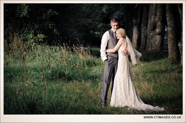 _REF6363 rivington-hall-barn-weddings-photographers-country-budget-wedding