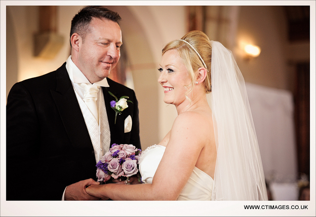 _REF8865 holiday-inn-bolton-weddings-photography-wedding-vows