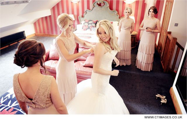 gibbon-bridge-wedding-photography-venues gibbon-bridge-wedding-photography-venues