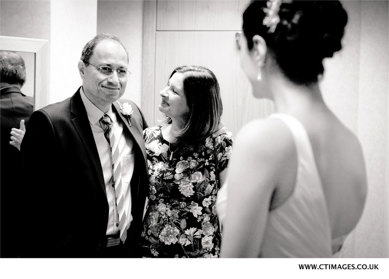 emotive-photo-father-of-the-bride-at-manchester-wedding.jpg