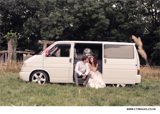 lancashire-wedding-photography-with-campervan