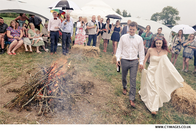 lancashire-wedding-photography-outdoor-fire-pit