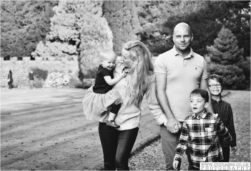 lancashire-family-photography-hoghton-tower-4.jpg family photos,hoghton tower,lancashire family photography,photographer,