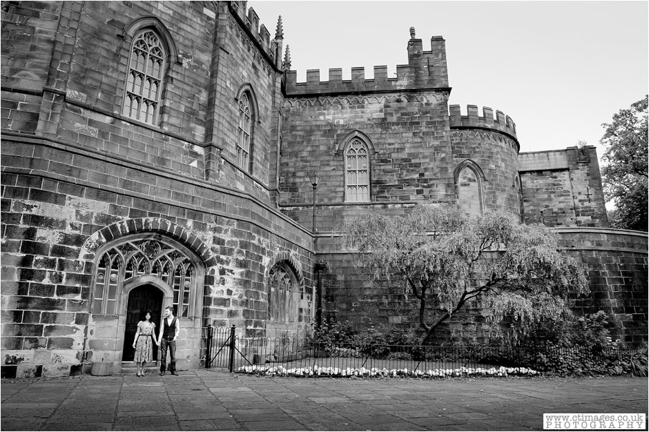 lancaster-ashton-memorial-wedding-photographer-williamson-park-weddings-female-photography-creative-photographers_0005.jpg