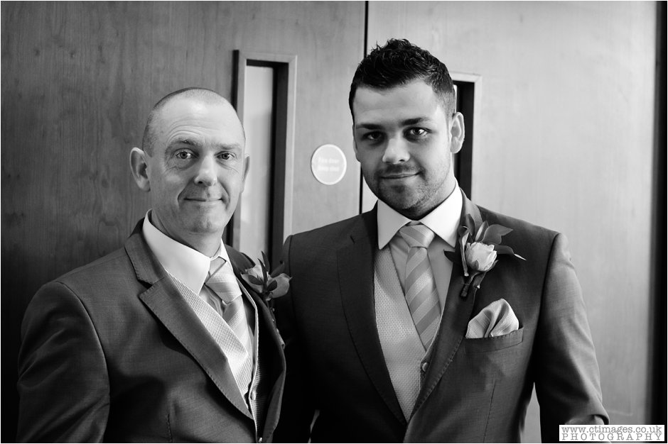 lowry-hotel-manchester-wedding-photographer-weddings-female-photography-creative-photographers_0025.jpg