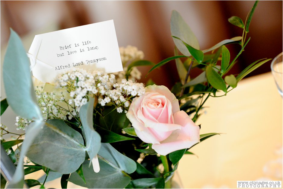 lowry-hotel-manchester-wedding-photographer-weddings-female-photography-creative-photographers_0037.jpg