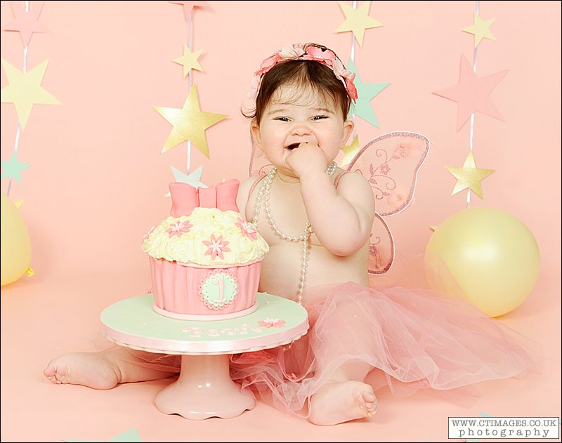 manchester-cake-smash-photos-first-birthday-photography-2.jpg cake smash photos,first birthday photography,manchester cake smash photography,