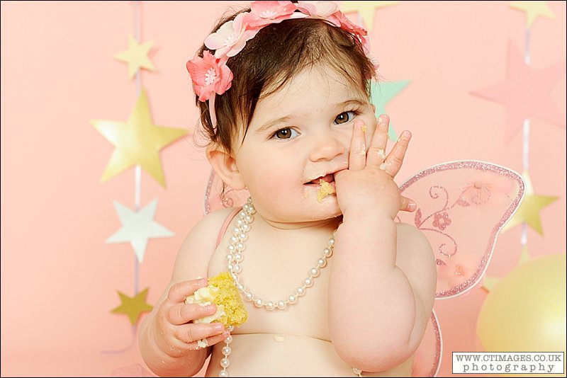 manchester-cake-smash-photos-first-birthday-photography-3.jpg cake smash photos,first birthday photography,manchester cake smash photography,