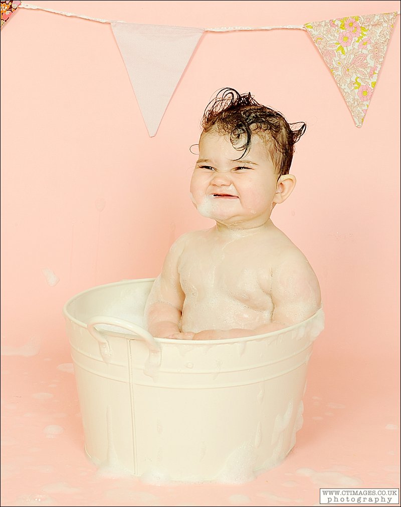 manchester-cake-smash-photos-first-birthday-photography-7.jpg cake smash photos,first birthday photography,manchester cake smash photography,