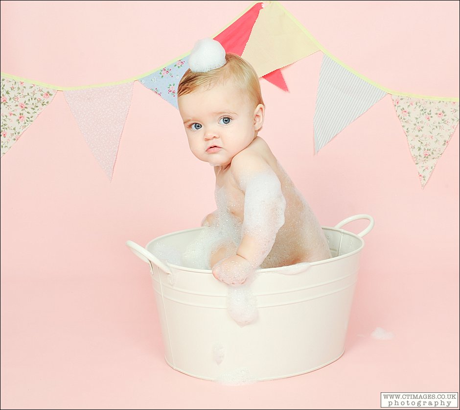 baby in bath tub, bubbles, baby, bath,