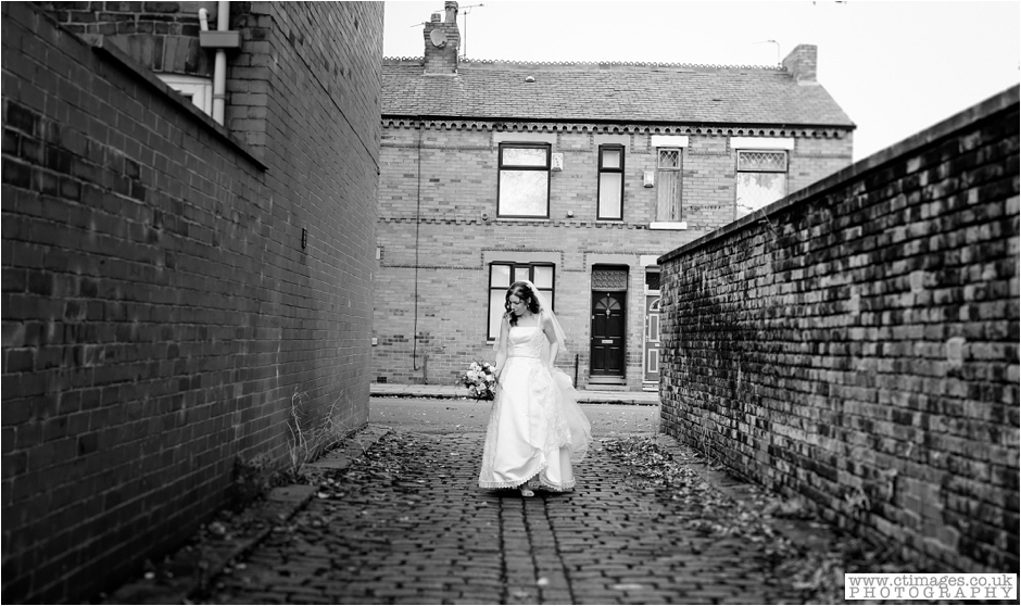 manchester-wedding-photographer-homemade-whimsical-country-photos-rustic-vintage-photography_0019.jpg
