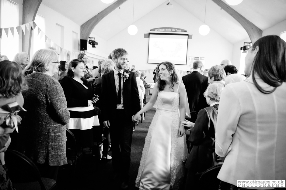 manchester-wedding-photographer-homemade-whimsical-country-photos-rustic-vintage-photography_0036.jpg