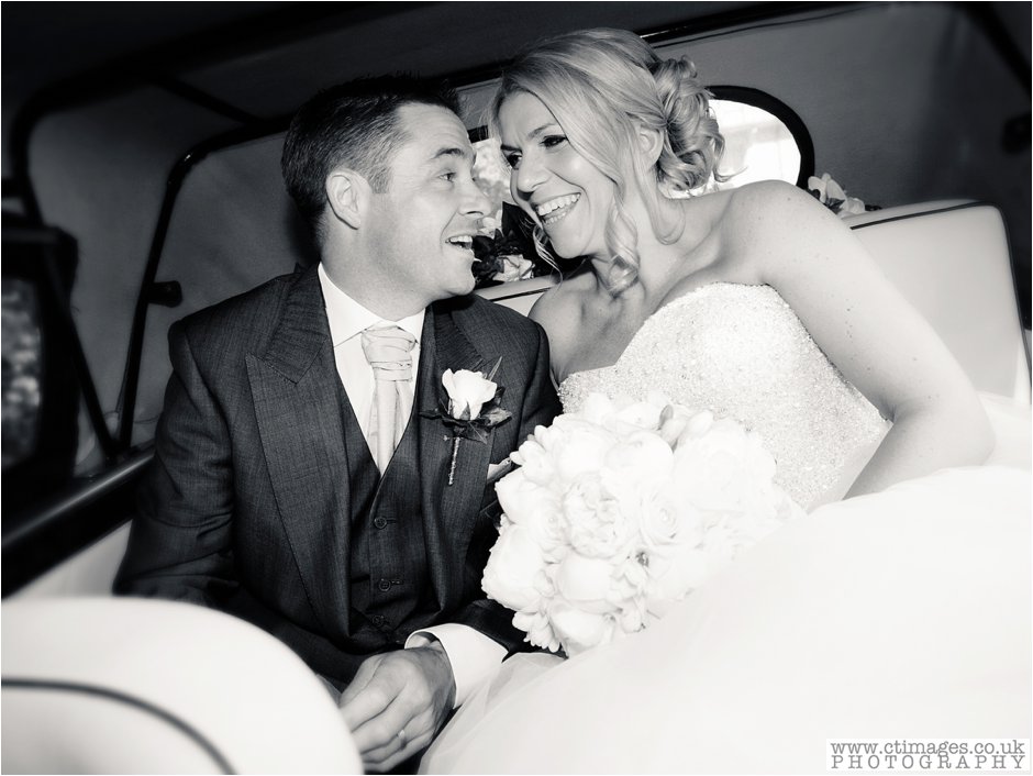 rivington-hall barn-wedding-photographer-horwich-vintage-photos-country-photography-weddings-12