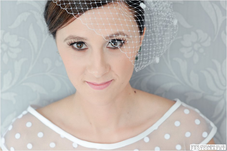 rivington-hall-barn-wedding-photographer-lancashire-weddings-female-photography-creative-photographers_0001.jpg