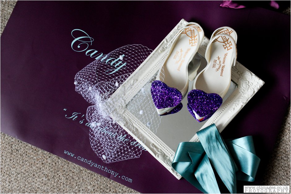 rivington-hall-barn-wedding-photographer-lancashire-weddings-female-photography-creative-photographers_0003.jpg