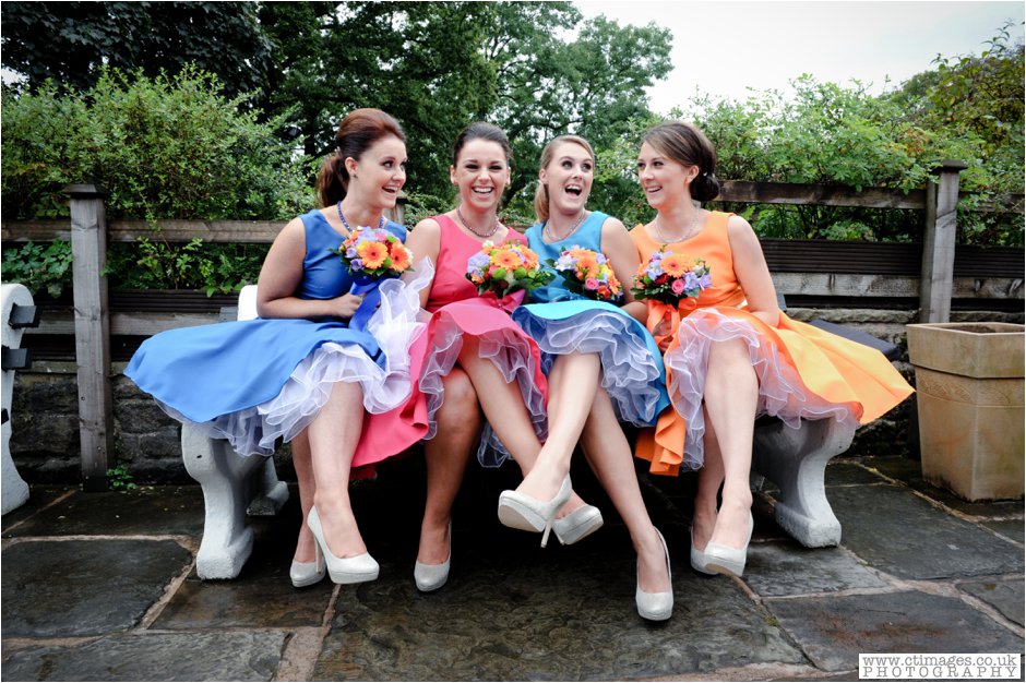 rivington-hall-barn-wedding-photographer-lancashire-weddings-female-photography-creative-photographers_0017.jpg
