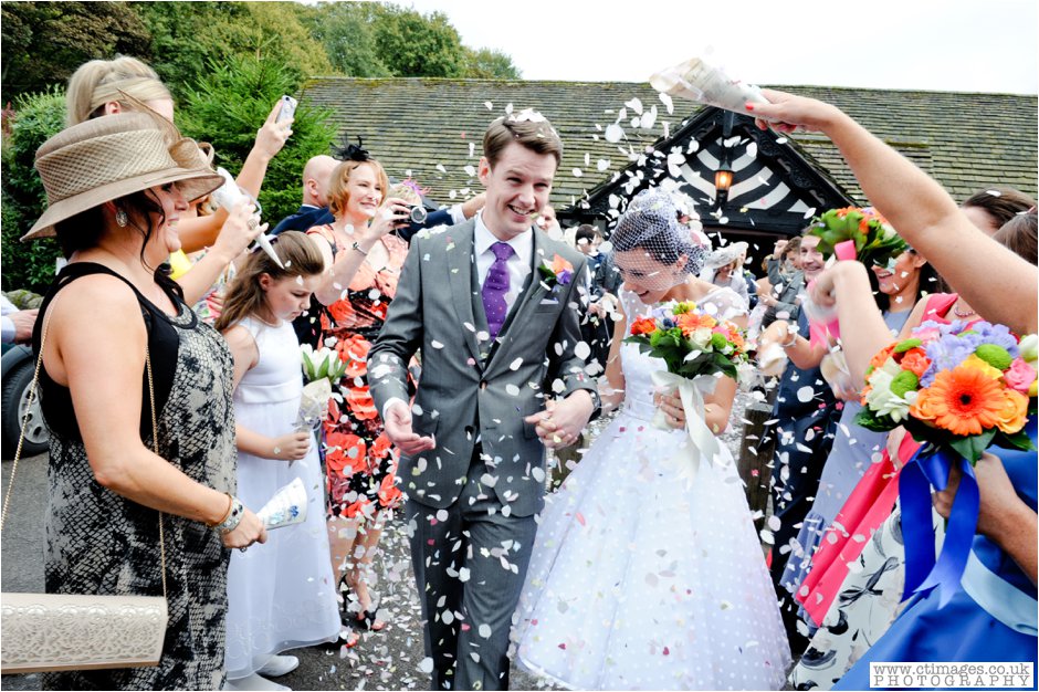 rivington-hall-barn-wedding-photographer-lancashire-weddings-female-photography-creative-photographers_0023