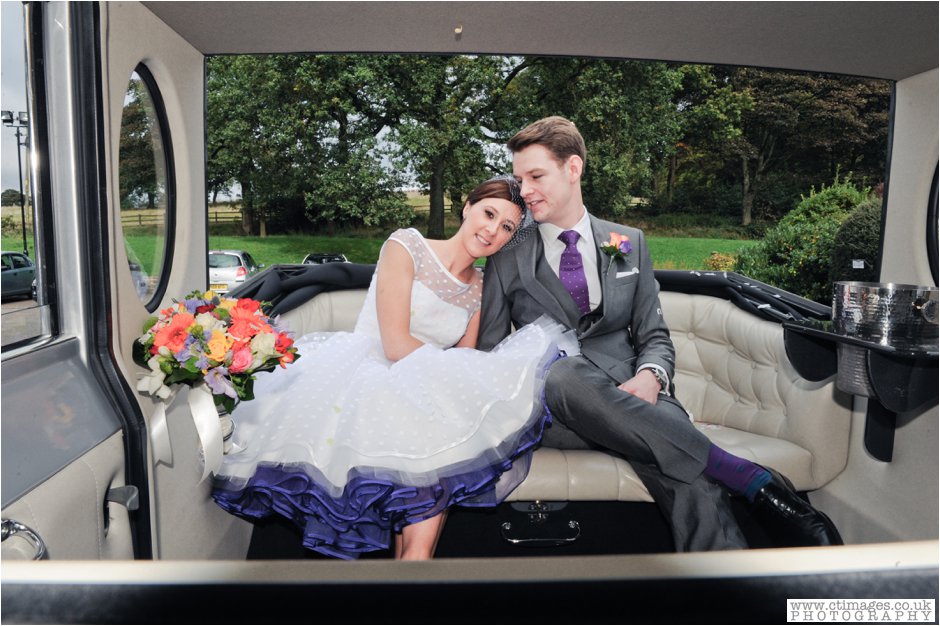 rivington-hall-barn-wedding-photographer-lancashire-weddings-female-photography-creative-photographers_0025