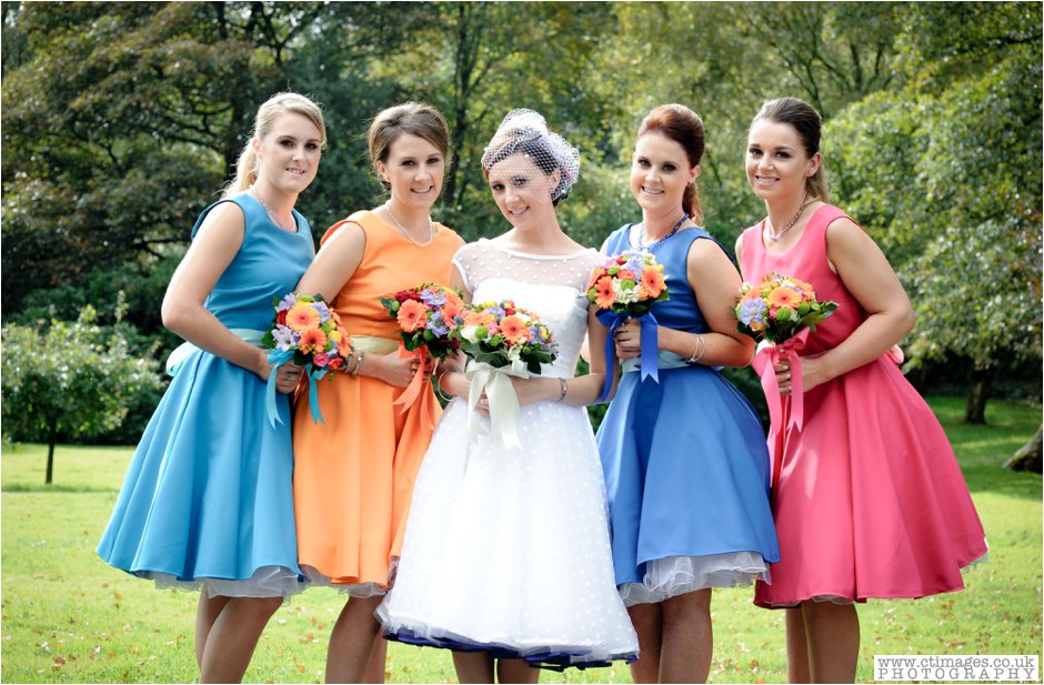 rivington-hall-barn-wedding-photographer-lancashire-weddings-female-photography-creative-photographers_0031