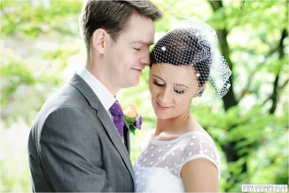 rivington-hall-barn-wedding-photographer-lancashire-weddings-female-photography-creative-photographers_0037