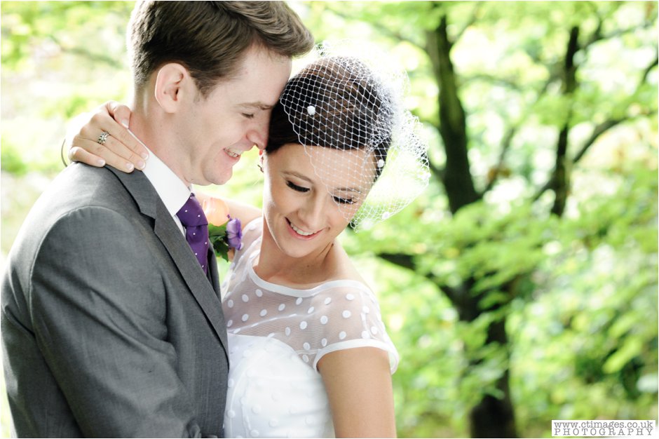 rivington-hall-barn-wedding-photographer-lancashire-weddings-female-photography-creative-photographers_0038.jpg