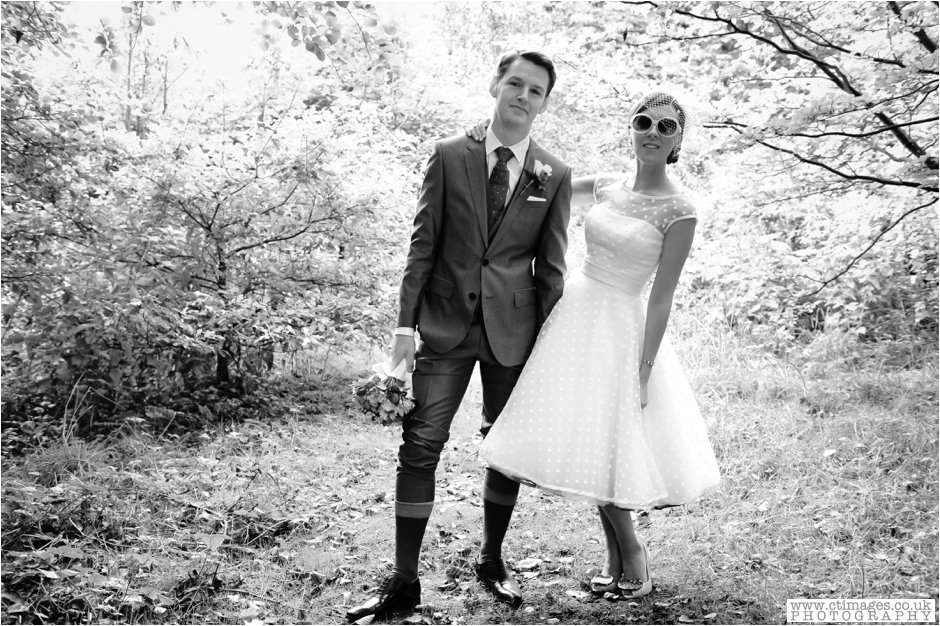 rivington-hall-barn-wedding-photographer-lancashire-weddings-female-photography-creative-photographers_0045.jpg