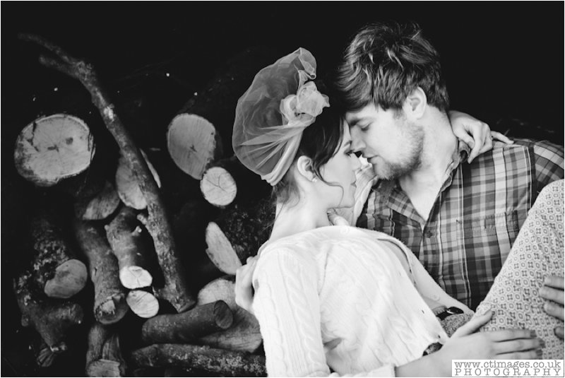 vintage-photos-country-farm-engagement-photography-land-girl-style-2.jpg engagement photography,english country engagement,farm engagement,land girl style,photography,vintage,vintage engagement,vintage photos,