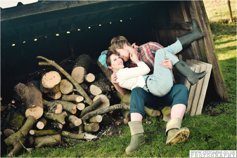 vintage-photos-country-farm-engagement-photography-land-girl-style-4.jpg engagement photography,english country engagement,farm engagement,land girl style,photography,vintage,vintage engagement,vintage photos,