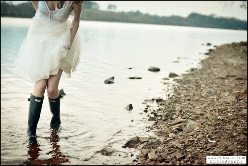 wedding-photography-manchester-bride-photographers-bolton-30.jpg